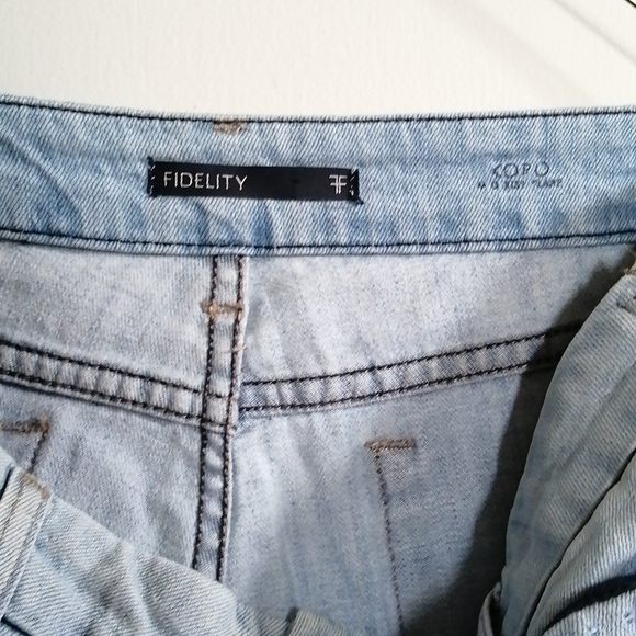 Reworked fidelity jeans - Picture 3 of 10